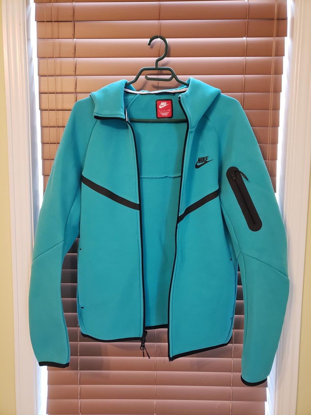 Nike Mens’s Small Teal Hooded Zip Utility Jacket